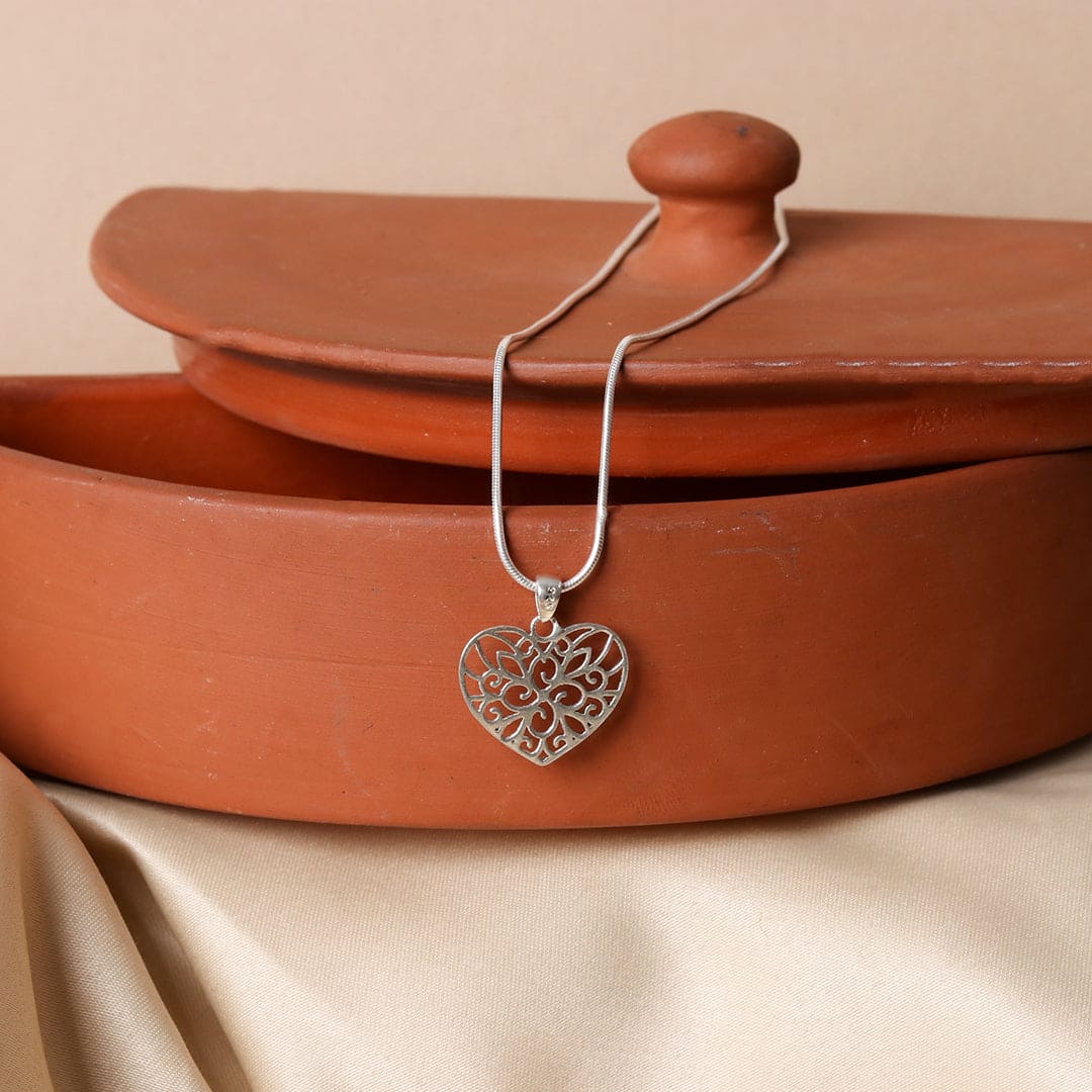 Pratha Pendant – Style 285