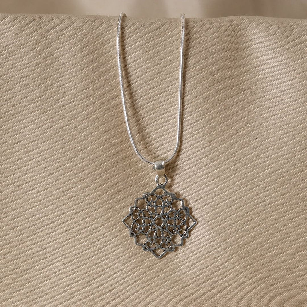 Pratha Pendant – Style 289
